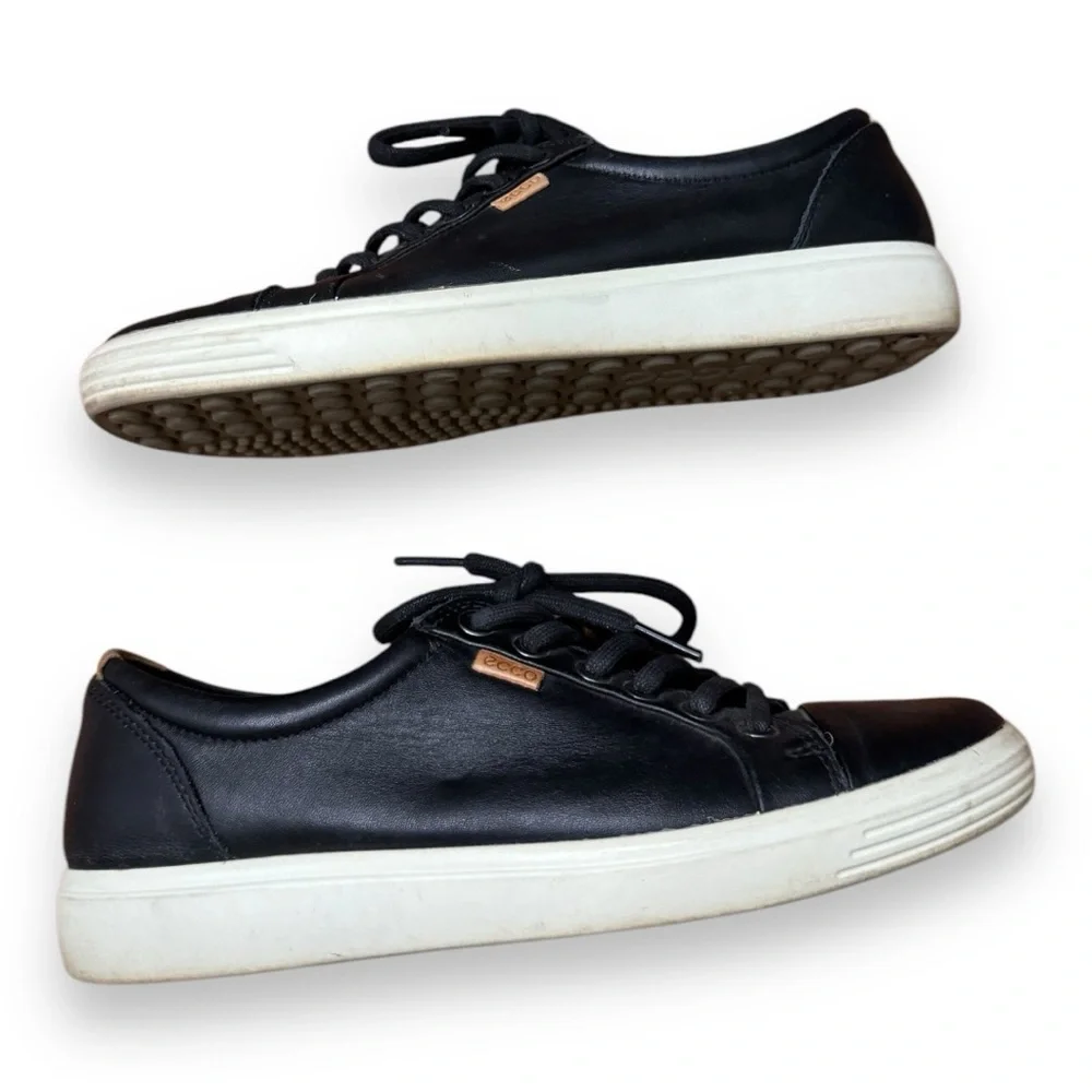 ECCO Soft 7 Black Soft Leather Lace Up Sneakers Perforated Women’s Size 39 US 8